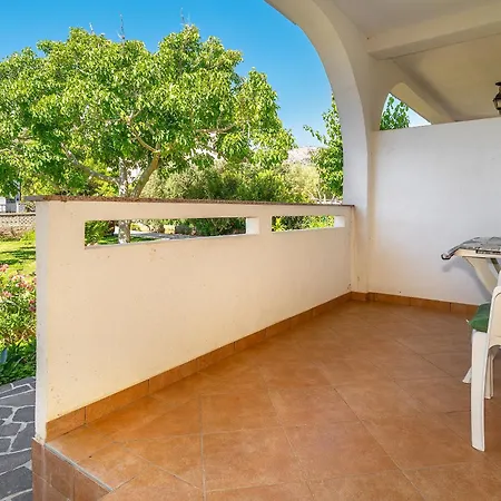 Beti With Balcony Apartman Baska (Krk)